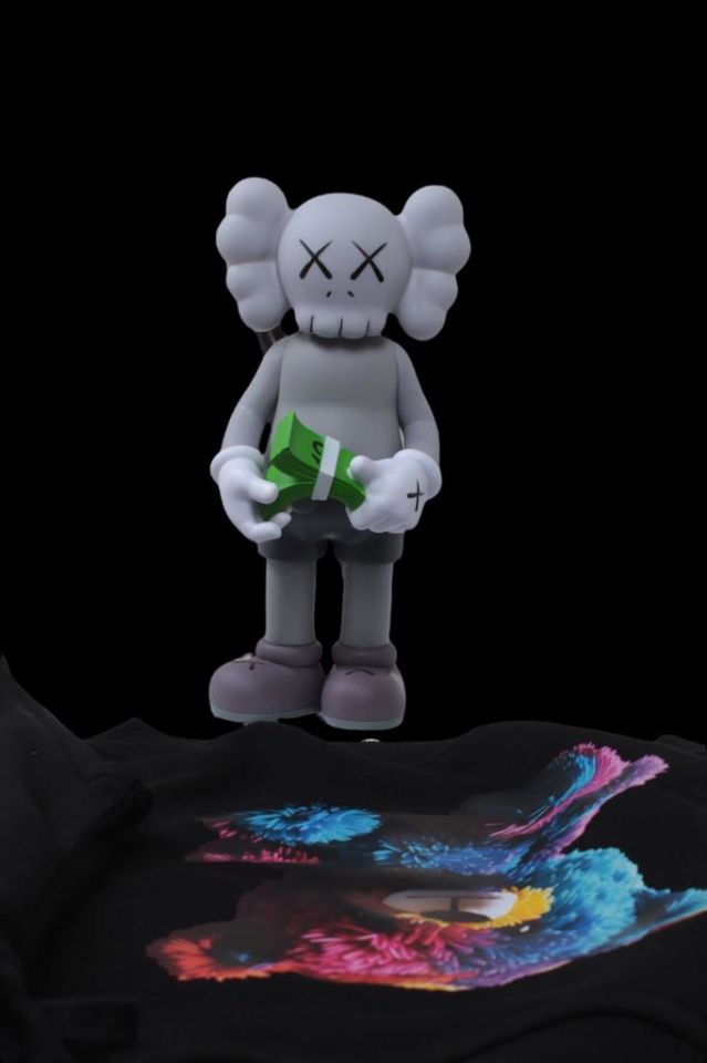 Kaws Siyah Takım