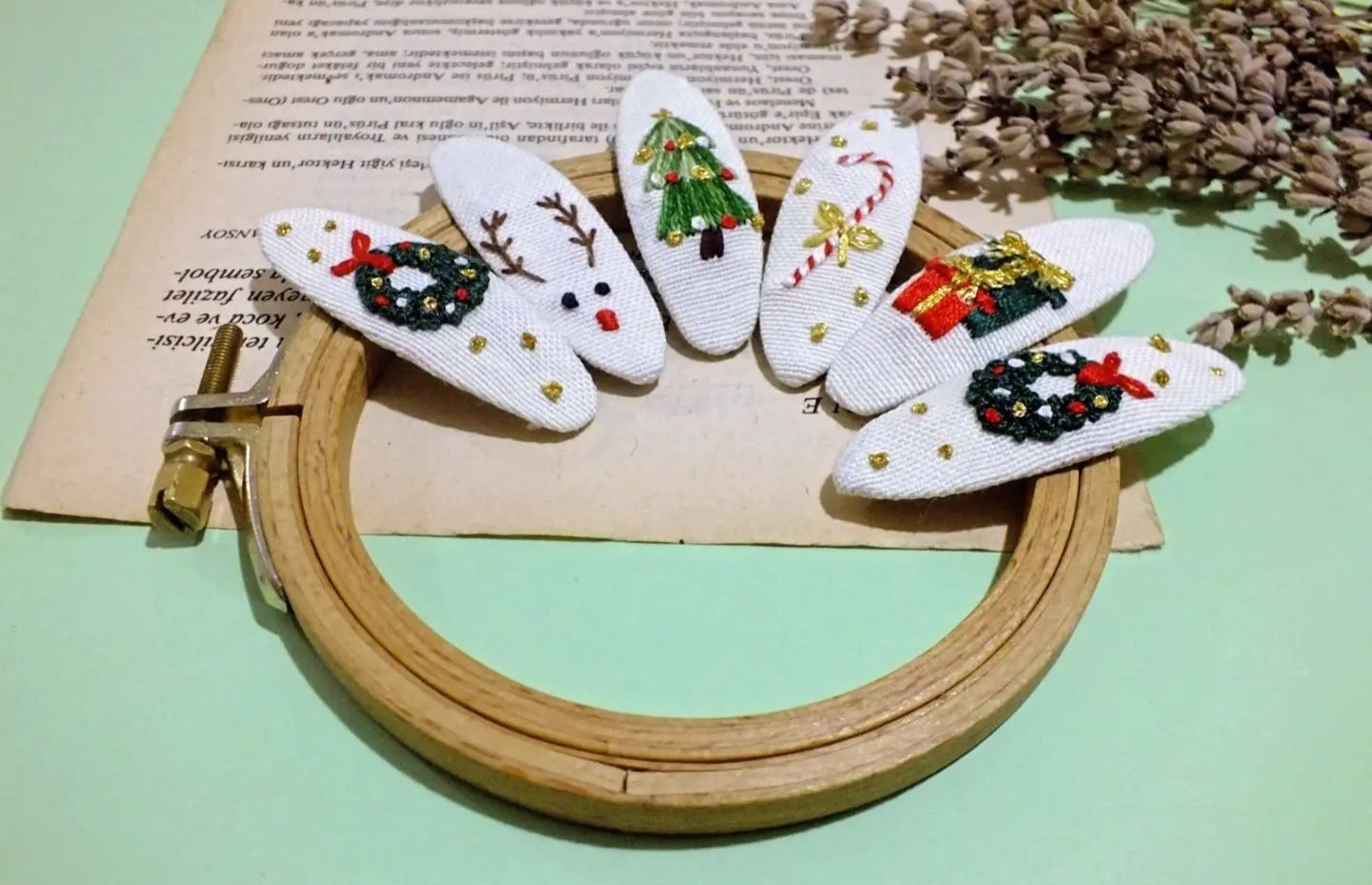 Özel Nakışlı Yılbaşı Tokası