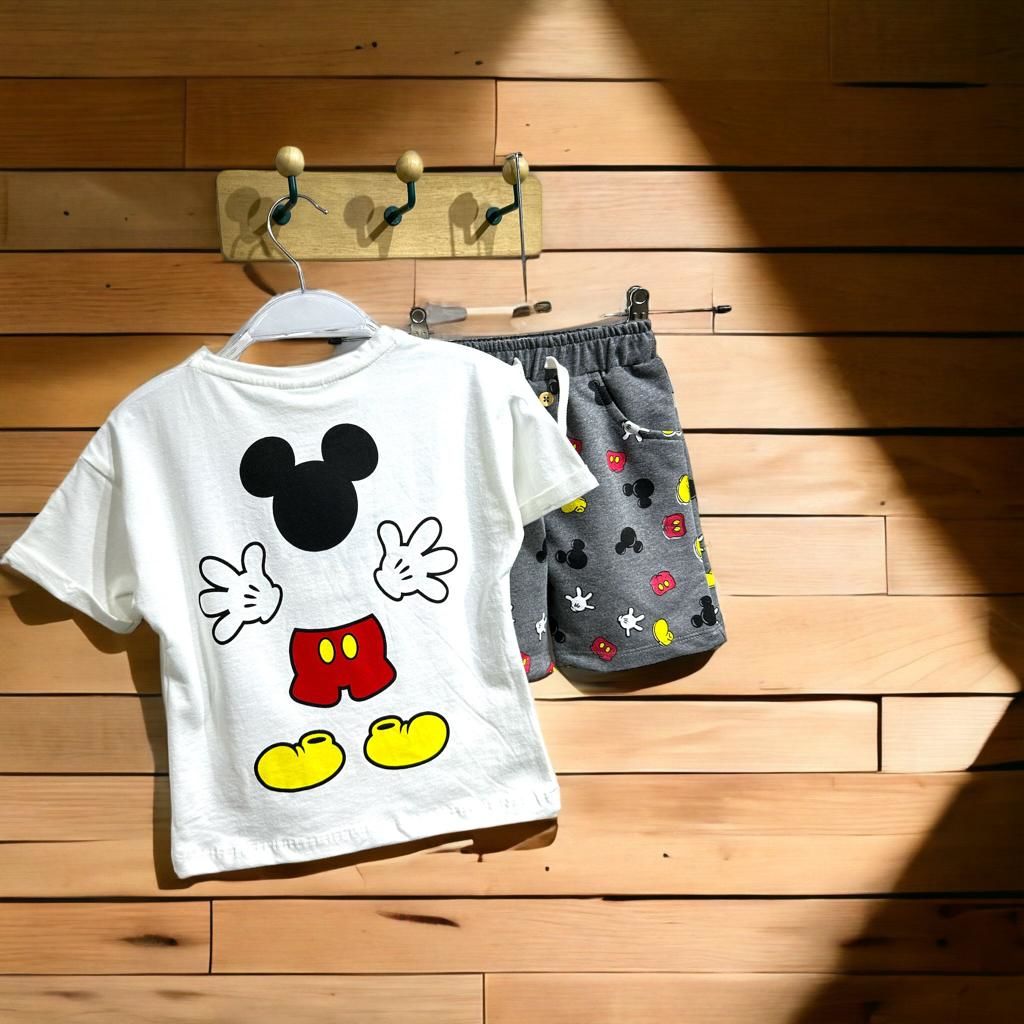 Siyah Beyaz Mickey Mouse Şortlu Takım