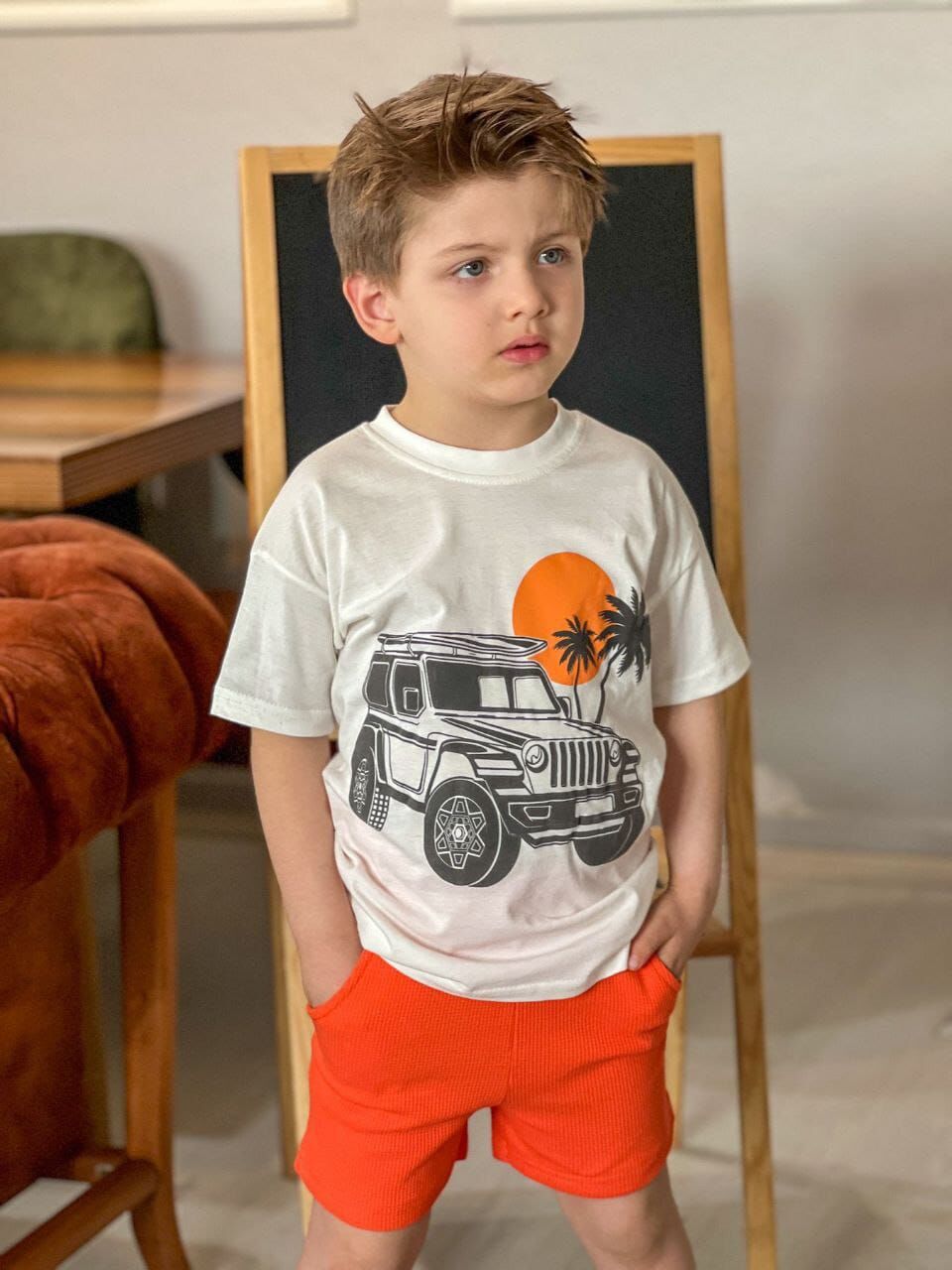 Turuncu Beyaz Jeep Baskılı Şortlu Takım